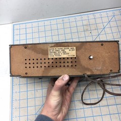 Vintage Lloyds Clock Radio J702G-108A (B)