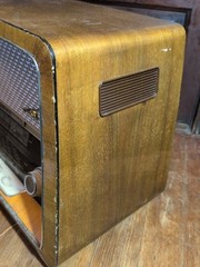 Retro 1960&rsquo;s Loewe Opta Vineta Stereo German Tube Radio 4781W Wood VTG