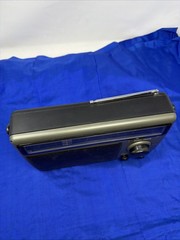 Vintage Radio Shack Portable AM FM 2 Band Radio 12-639A USA – Tested Works