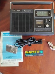 Panasonic RF-1060 3-Band Portable Radio AM FM PSB AC Battery Excellent Condition