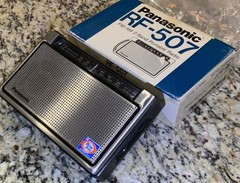 Vintage Panasonic RF-507 AM / FM 2 Band Portable Radio Original Box Tested