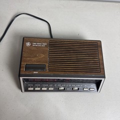 VTG GE AM/FM Two Wake Times Clock Radio-RedDisplay-Model No 7-4616A-Works!