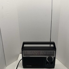 Vintage Realistic Portavision 12-660 4-Band AM/FM Radio Tested Works AC/Battery