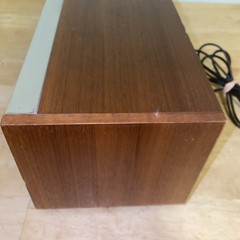 Vintage 1970&rsquo;s Panasonic RE-7371 AM FM Table Top Radio Wood Case