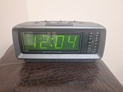 Vintage Lenoxx Sound CR 776 AM FM Digital Clock Radio used
