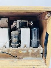 1940s Aircastle 4 Tube Radio / Wooded Radio