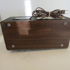 Vintage 1960&rsquo;s KLH Model Twenty One 21 FM Table Radio Wood Veneer Cabinet Works