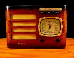 Old Wood Vintage Antique Restored Art Deco Radio Converted to a Bluetooth SPK!