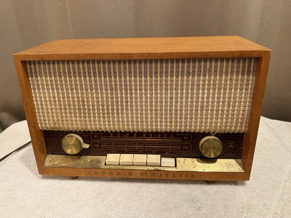 💙Grundig-Majestic Model 92 Radio tube WEST GERMANY 1950&rsquo;s « Hi-Fi Sound » works