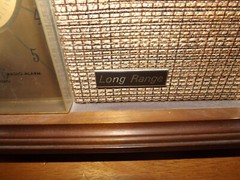 VINTAGE GENERAL ELECTRIC LONG RANGE CLOCK RADIO C540-C