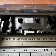 Vintage GE Model 7-4965A AM/FM Radio Cassette Recorder Digital Alarm Clock