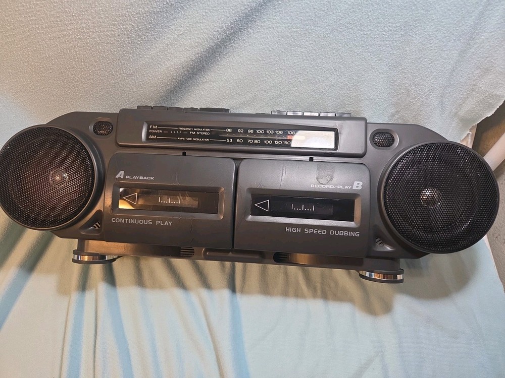 Lenoxx Sound AM/FM Stereo Radio/Duel Cassette Recorder #CT-743 See Description