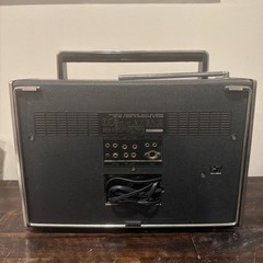 Vintage National Panasonic R3000 6 Band 12 Transistor Radio