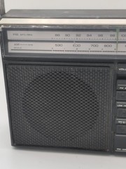 PANASONIC RF-569D AM/FM 2-Band AC/DC Portable Radio