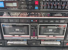 Vintage Soundesign Model 4949 AM/FM Radio Cassette Player Boombox No CD Player