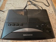 MAGNAVOX Clock Radio Cassette Player AM/FM A4