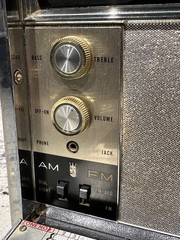 ZENITH Trans-Oceanic 1960&rsquo;s FM-AM Multiband Royal 3000-1 Radio w/ Power Supply