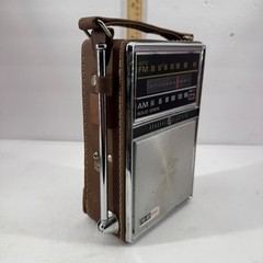 General Electric Portable Radio Brown Solid State 7-2877F AC DC Manual (No work)