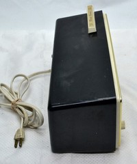 Vintage 1950&rsquo;s Black Emerson 883 Series B Clock Radio