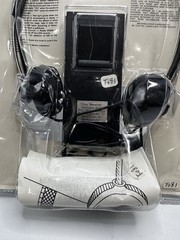EVERSONIC FM STEREO RECEIVER W/Ultra-Light Headphone Model 4010 NEW!