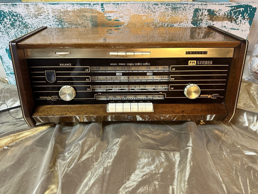 Vintage Working Table Top Stereo w/ tuning eye Philips B5X43A Made in Holland