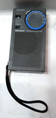 Magnavox D1000 Pocket Radio 2 Band Receiver Tested/Works Vintage
