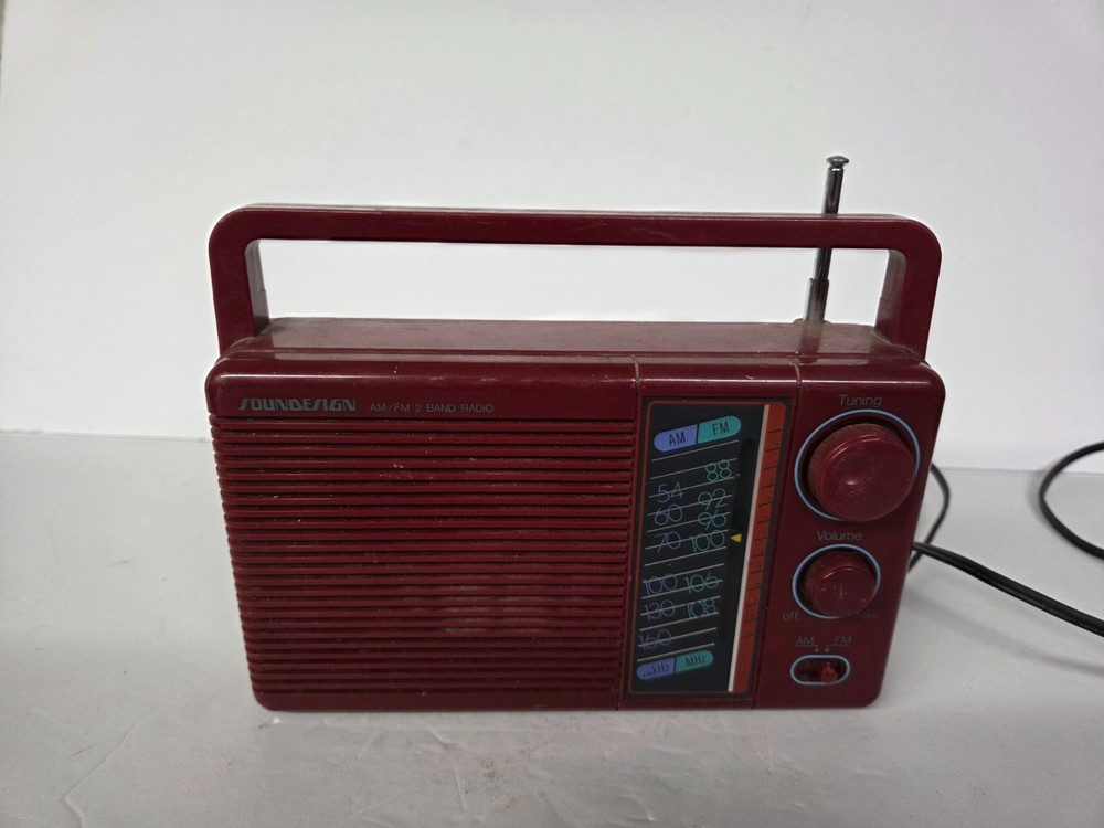 Vintage 1980s SOUNDESIGN Maroon AM FM Radio Player #2216BUR Tested – PLEASE READ