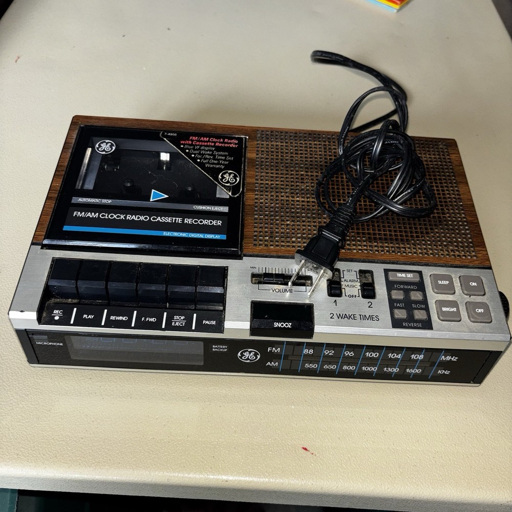 GENERAL ELECTRIC FM/AM CLOCK RADIO CASSETTE Player Model 7-4956B Tested!