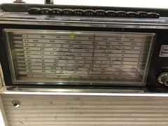 Vintage National Panasonic RF-5000? Multi-Band Radio for Parts / Restoration