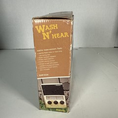 Vintage – Wash N’ Hear AM/FM Water-resistant shower bathroom Radio – In box