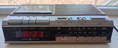 Vintage GE 7-4954B FM/AM Clock Radio Alarm Cassette Player w/ Red LED Display
