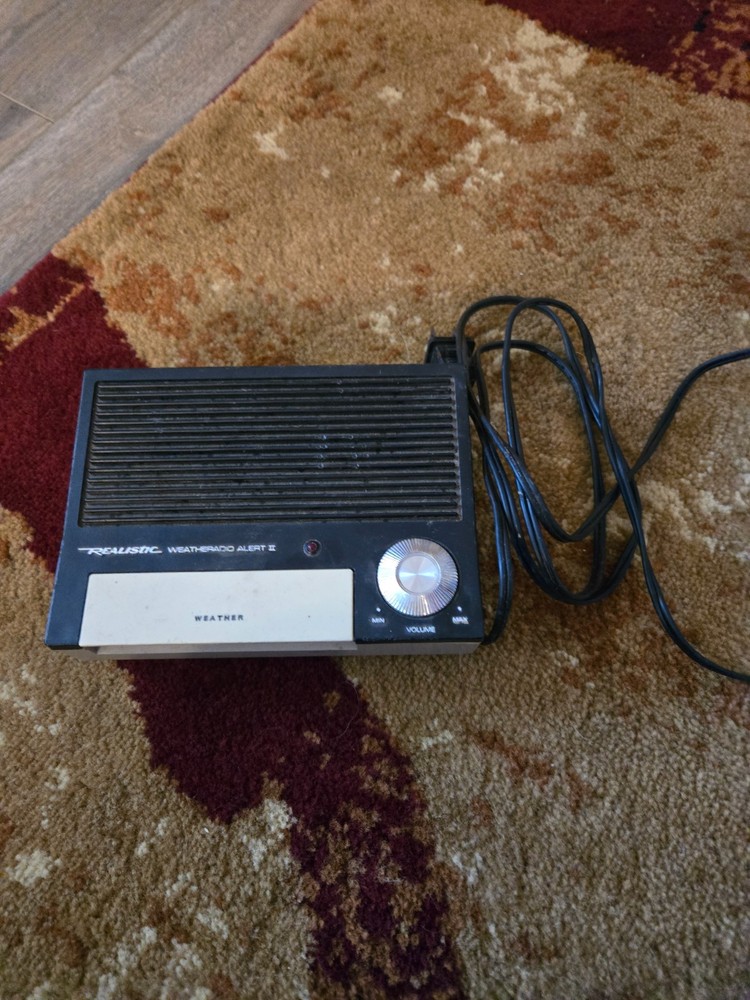 Vintage Realistic Weather Weatheradio 2 Alert II 12-154 Radio Tested Taiwan