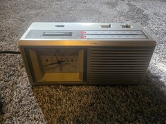Vintage GE Quartz Analog Clock Radio AM/FM Snooze Alarm 7-4657A Tested Works