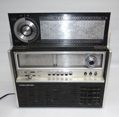 WORLDSTAR AC/DC Radio MG-5000A Solid State Multi-Band Receiver Radio