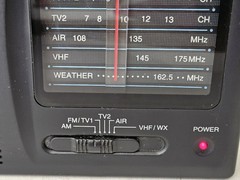 Radio Shack Portable Multiband Radio 12-456 AM/FM TV1 TV2 AIR VHF-WX WORKS
