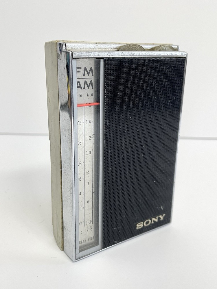 Vintage 1963 Sony TFM-825 AM/FM Transistor Radio FOR PARTS or REPAIR ONLY Rare!