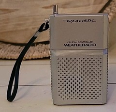 Vintage Realistic Radio Shack Crystal Controlled Weather Radio 12-151A Works