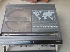 Vintage Philips D2999 Synthesized World Receiver 1980s