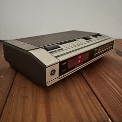 GE Digital Clock Radio Vintage General Electric 7-4634B AM/FM Snooze -Tested-