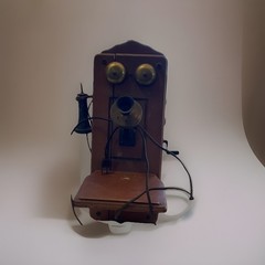The Country Bell Superheterodyne Radio Receiver Model 556