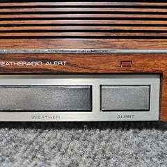 Vintage Realistic Weather Alert Radio Model #12-140 Wood grain Veer 3 button