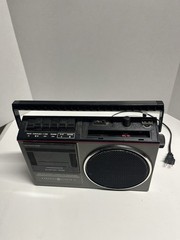 General Electric 3-5233A – Portable AM/FM Radio Cassette Recorder Tested – READ
