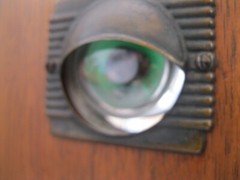 Watch video – Vintage Delco R 1129 Console Radio with Jensen–AS IS–FOR PARTS