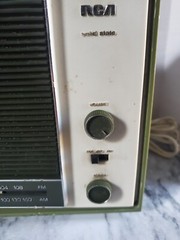 Vintage MCM RCA RZC 222G Avacado Snow Green AM/FM/AFC Retro Radio 23042167