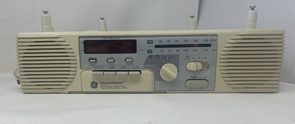 GE Spacemaker White AM/FM/Cassette Player 7-4287B Under Cabinet Radio – WORKS