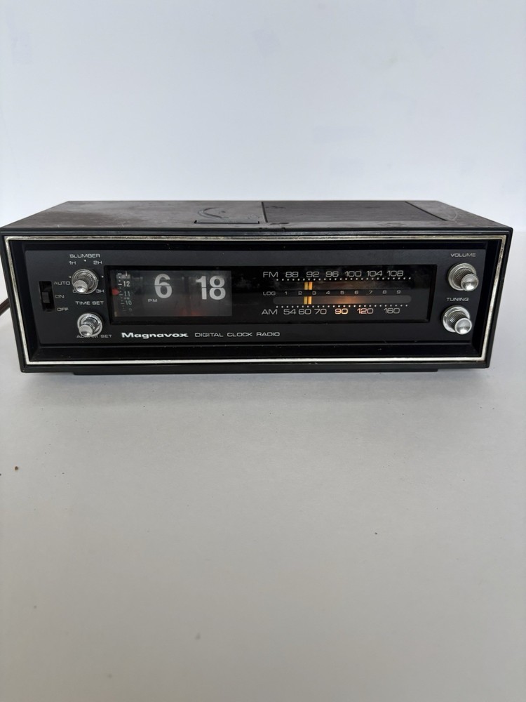 Magnavox 1R1773 Flip Clock Radio – MCM Wood Grain – WORKING Rare