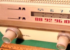 ZEPHYR AM/FM Tube Radio Plastic Tabletop (Sensei, Japan) Clean! Works! (1960&rsquo;s)