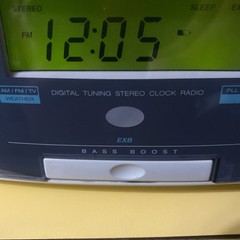 Zenith Z212G AM/FM Stereo/TV Digital Tuning Clock Radio Stereo Wide Tested Works