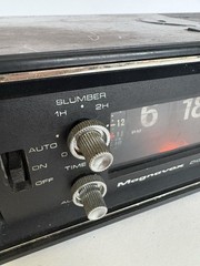 Magnavox 1R1773 Flip Clock Radio – MCM Wood Grain – WORKING Rare