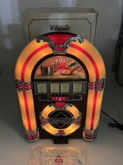 Light Up Jukebox Am/fm Radio Cassette Collectors Edition CR11 New Old Stock